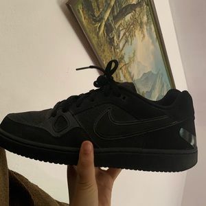Nike son of force shoe